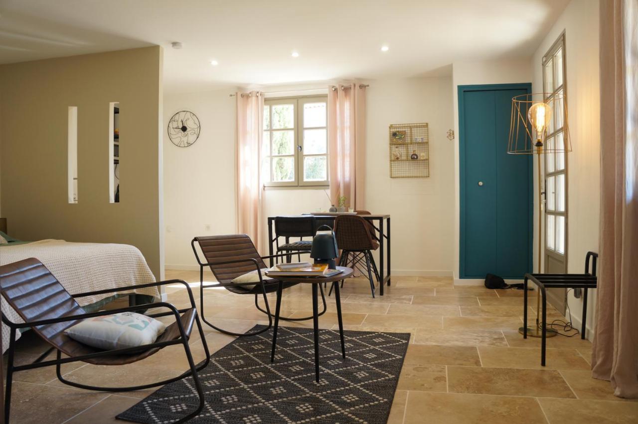 La Suite Du Mas Lauseta - Clim Et Park Aigues-Mortes Exterior photo